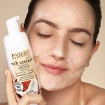 Eveline Cosmetics - Espuma de limpeza suave Rich Coconut - Image 3